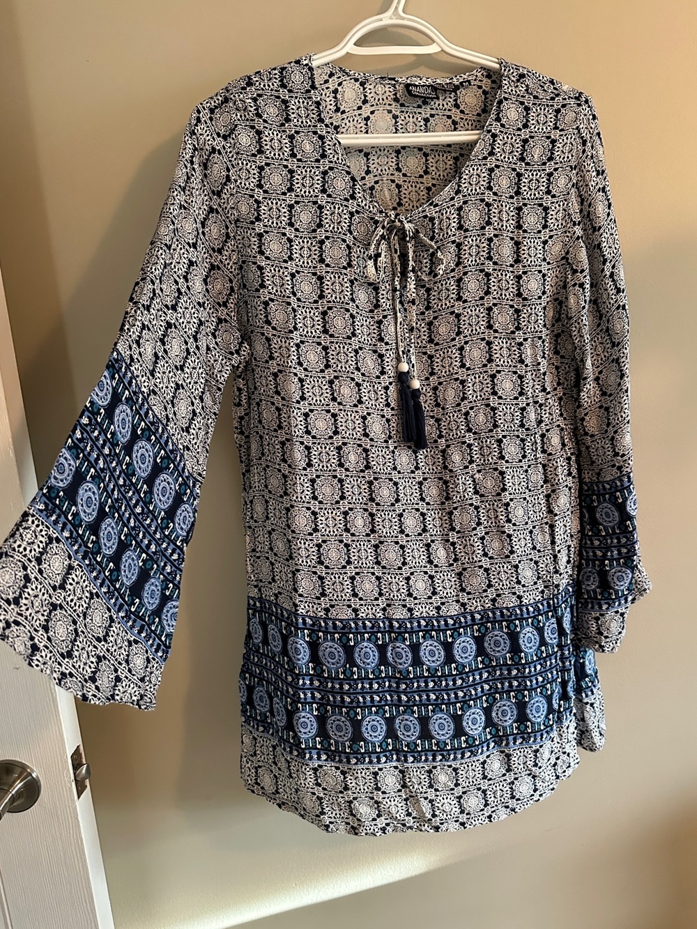 Ananda’s Collection blue white tunic blouse